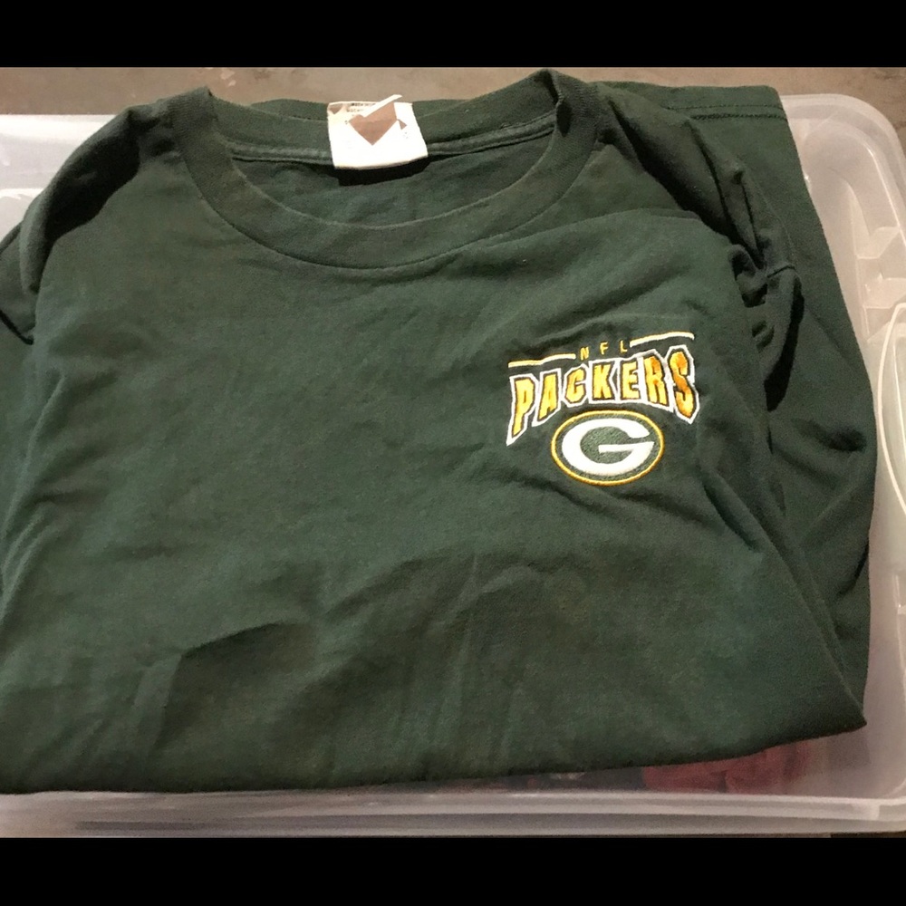 Men’s long sleeve Green Bay Packer t-shirt